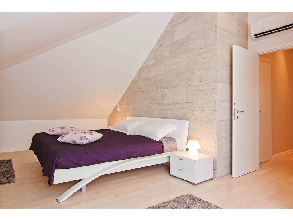 Laura Lux Suites Split Cameră foto
